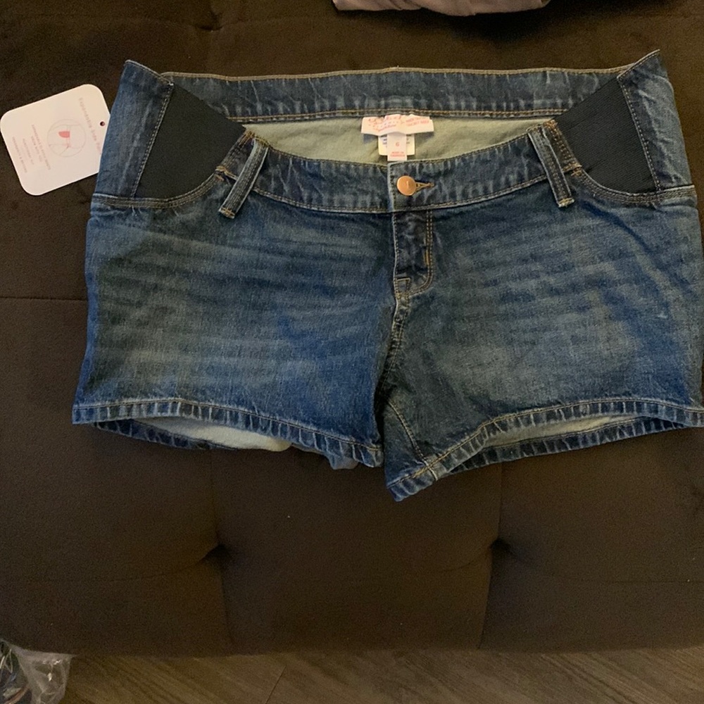 Maternity short